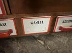 Vintage Keuken Kastje met Kruidenlaatjes, Antiek en Kunst, Ophalen of Verzenden