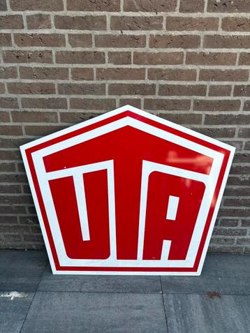 Mooi groot dubbelzijdig UTA bord beschikbaar voor biedingen