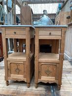 Twee Frans eiken kastjes nachtkastjes met marmer, Ophalen, Gebruikt, Minder dan 45 cm, 70 cm of meer