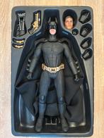 Hot Toys Dark Knight Batman Original Costume 1/6 figuur, Ophalen of Verzenden, Zo goed als nieuw, Film, Actiefiguur of Pop