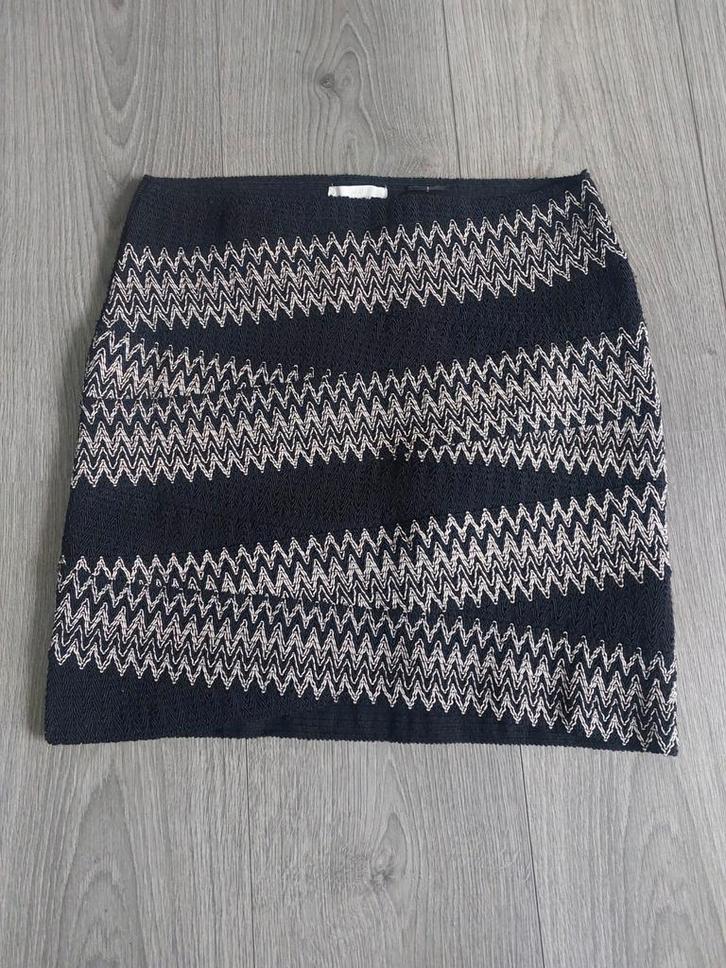 Strakke zwarte rok maat 38, Kleding | Dames, Rokken, Zo goed als nieuw, Maat 38/40 (M), Zwart, Boven de knie, Ophalen of Verzenden