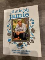 Thuis bij Jamie - Kookboek, Boeken, Kookboeken, Voorgerechten en Soepen, Ophalen of Verzenden, Zo goed als nieuw, Europa