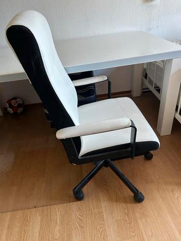 Bureaustoel - Wit/Zwart IKEA beschikbaar voor biedingen