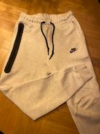 Nike tech fleece, Ophalen of Verzenden, Zo goed als nieuw, Grijs