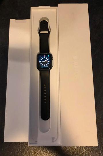 Apple Watch Series 2 42mm zo goed als nieuw beschikbaar voor biedingen