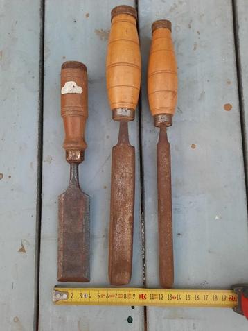 3 oude beitels 1beitel 2 gutsen beschikbaar voor biedingen