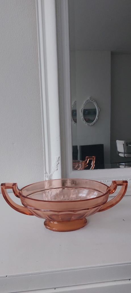Art deco roze glazen schaal met Handvatten, Antiek en Kunst, Antiek | Glas en Kristal, Ophalen of Verzenden