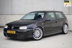 Volkswagen Golf 3.2 V6 R32 241pk, 6-bak, Origineel NL, NAP, Auto's, Volkswagen, Navigatiesysteem, Zwart, 3189 cc, Leder en Stof