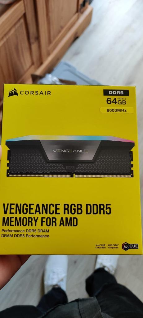 Corsair DDR5 Vengeance RGB 2x32GB 6000 CMH64GX5M2B6000Z30, Computers en Software, RAM geheugen, Nieuw, Desktop, 64 GB, DDR5, Ophalen of Verzenden