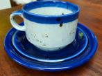 Kop en schotel blauw vintage, Antiek en Kunst, Antiek | Servies los, Ophalen of Verzenden