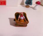 Oud houten wiegje bedje miniatuur speelgoed poppenhuis popje, Verzamelen, Poppenhuis, Ophalen of Verzenden