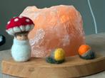 Paddenstoel met 2 eikels wol steker grimms jaarring herfst, Ophalen of Verzenden, Nieuw, Figuurtje(s), Wolvilt
