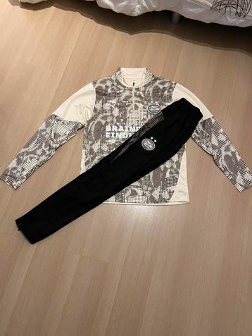 Psv Trainingspak 2025 - 2026 Maat M beschikbaar voor biedingen