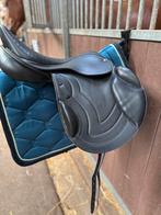 17,5” Premiere Equestrian vzh zadel nieuwstaat, Dieren en Toebehoren, Ophalen of Verzenden, Zo goed als nieuw