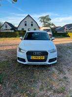 Audi A1 1.0 Tfsi 95pk S Tronic 2017 S-Line Wit, Auto's, Stof, A1, Zwart, Wit