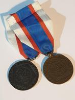 2 x medaille vrijmetselarij Nederland Loge Rosa Alba No. 190, Postzegels en Munten, Penningen en Medailles, Nederland, Overige materialen