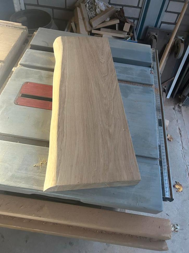 Massief Eiken Wandplank met boomstam kant, Huis en Inrichting, Woonaccessoires | Wandplanken en Boekenplanken, Nieuw, Ophalen of Verzenden