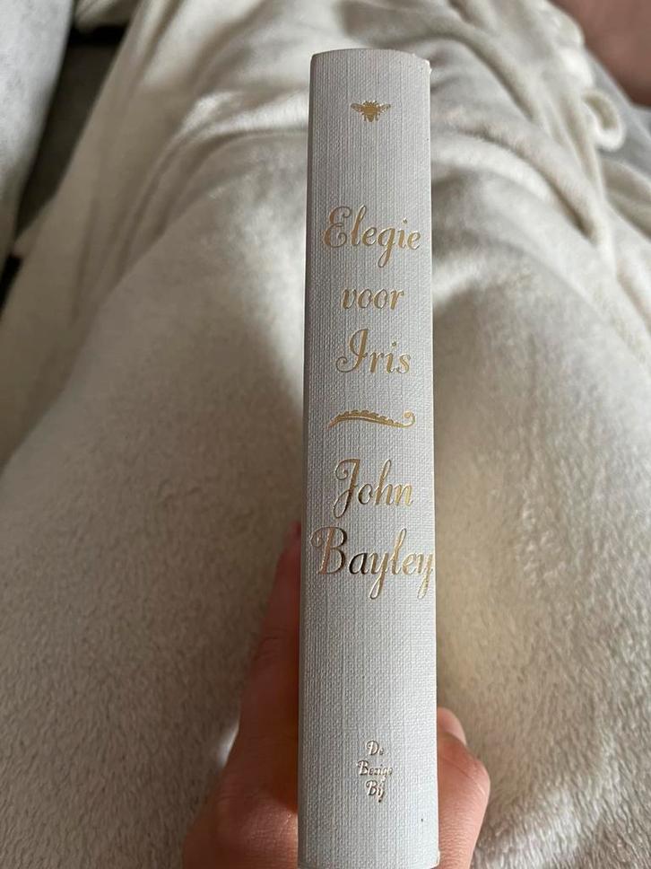 Elegie voor iris, Boeken, Biografieën, Zo goed als nieuw, Overige, Ophalen of Verzenden