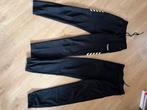 158 164 Hummel trainingbroek voetbal handbal zwarte, Kinderen en Baby's, Kinderkleding | Maat 158, Ophalen of Verzenden, Zo goed als nieuw