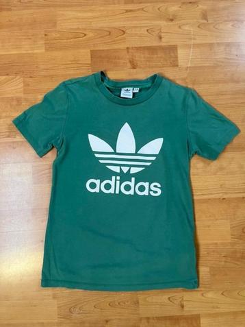 T-shirt Adidas maat XS beschikbaar voor biedingen