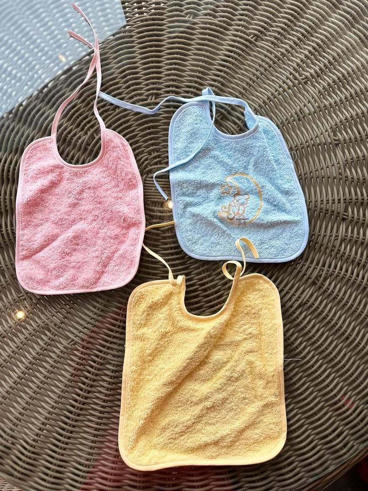 Nieuwe baby slabbetjes en ponchos  te koop!, Kinderen en Baby's, Babykleding | Baby-kledingpakketten, Nieuw, Verzenden