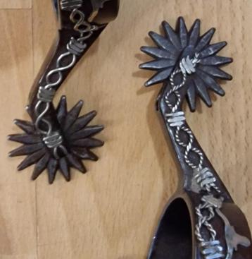 Western / cowboy sporen en riemen - bruin / zilver beschikbaar voor biedingen