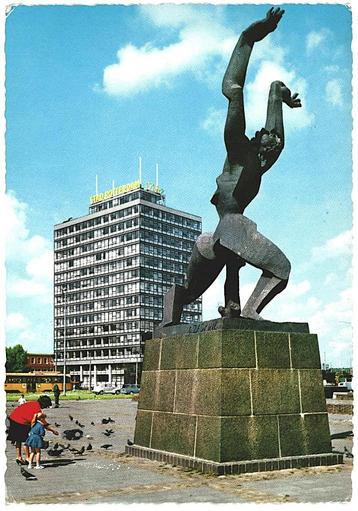908570 Rotterdam oorlogsmonument 1970 Gelopen met postzegel beschikbaar voor biedingen