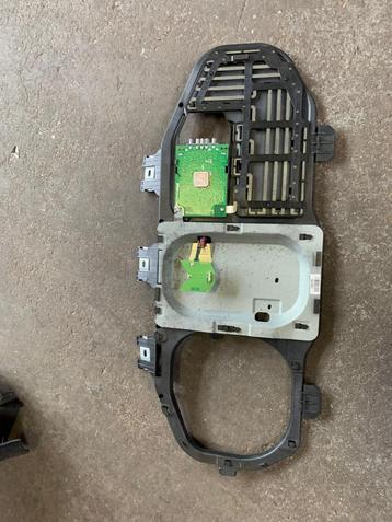 Mercedes-Benz ML W164 Antenne A2518202275 beschikbaar voor biedingen