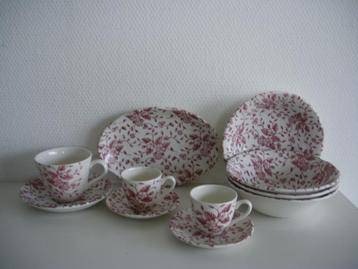 Grindley Royal Tubor Bouquet servies beschikbaar voor biedingen