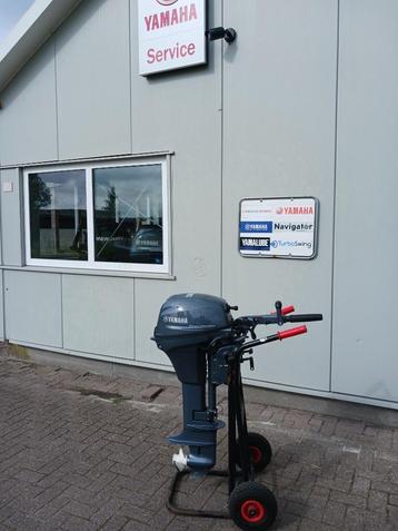 inruiler yamaha 8 pk viertakt met 6 pk op de kap beschikbaar voor biedingen