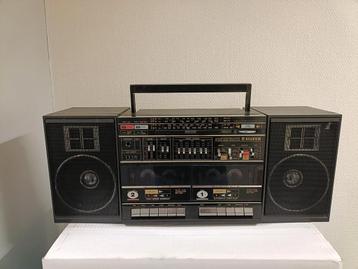 Vintage Silver SR2040L Ghettoblaster beschikbaar voor biedingen