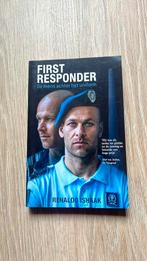 Renaldo Ishaak - First responder, Ophalen of Verzenden, Zo goed als nieuw, Renaldo Ishaak