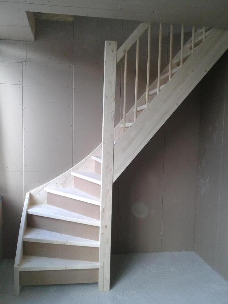 TRAPPEN TRAPPEN TRAPPEN, Doe-het-zelf en Verbouw, Ladders en Trappen, Nieuw, Trap, 2 tot 4 meter, Ophalen of Verzenden