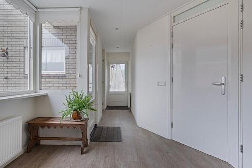 2 stuks deurkozijn met bovenlicht 10,- pst, Doe-het-zelf en Verbouw, Kozijnen en Schuifpuien, Zo goed als nieuw, Deurkozijn, Hout