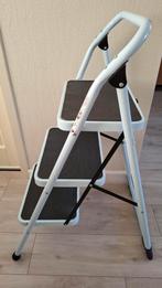 Huishoudtrap met 3 treden., Doe-het-zelf en Verbouw, Ladders en Trappen, Ophalen, Zo goed als nieuw, Minder dan 2 meter