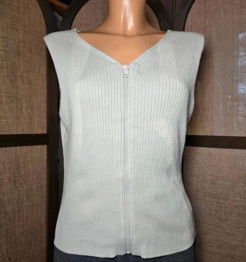 Weekday top maat M in mintgroen katoen, Kleding | Dames, Tops, Zo goed als nieuw, Maat 38/40 (M), Wit, Zonder mouw, Verzenden