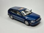 volvo V 40, Hobby en Vrije tijd, Modelauto's | 1:43, Ophalen of Verzenden, Zo goed als nieuw, Auto, MiniChamps