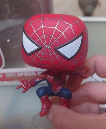 Funko Pop Friendly Neighborhood Spider-Man  beschikbaar voor biedingen