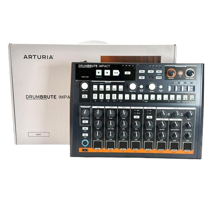 Arturia DrumBrute Impact analoge drumsynthesizer | COMPLEET, Muziek en Instrumenten, Drumcomputers, Zo goed als nieuw