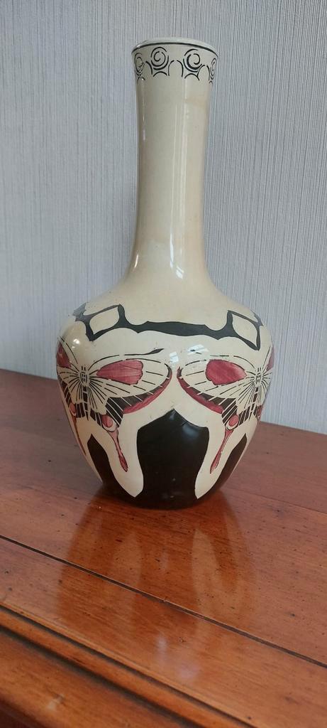 Art nouveau vaas gemerkt theestoof ca 1915 ontwerp HAGA, Antiek en Kunst, Antiek | Keramiek en Aardewerk, Ophalen of Verzenden