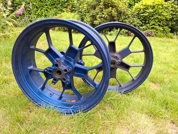 OZ racing gesmede velgenset blauw matching Factory zeldzaam  beschikbaar voor biedingen