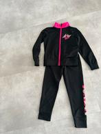 Nike joggingpak maat 110-116 5-6jr, Kinderen en Baby's, Kinderkleding | Maat 110, Meisje, Ophalen of Verzenden, Zo goed als nieuw