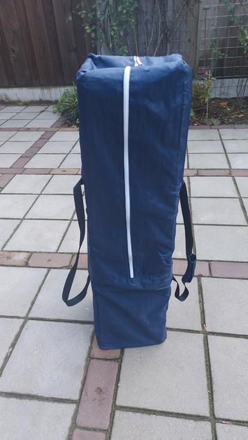 Baninnii Reisbox in goede staat beschikbaar voor biedingen