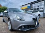 Alfa Romeo Giulietta 1.4 Turbo - Navigatie - PDC, Auto's, Voorwielaandrijving, Stof, Gebruikt, Euro 6