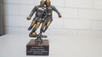 voetbal trofee doto pernis, Ophalen of Verzenden, Zo goed als nieuw, Overige binnenlandse clubs, Beeldje of Poppetje