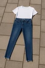 Levis jean, Kleding | Dames, Spijkerbroeken en Jeans, Blauw, Ophalen of Verzenden, Zo goed als nieuw, W28 - W29 (confectie 36)