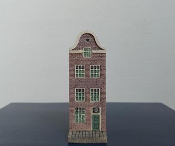 Miniatuur Blokker Amsterdams klokgevel beschikbaar voor biedingen