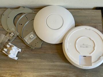 2x UniFi U6 Enterprise accesspoints (Ubiquiti) beschikbaar voor biedingen