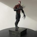 Venom collectors figuur infected Spiderman (26cm), Verzamelen, Poppetjes en Figuurtjes, Ophalen of Verzenden, Nieuw