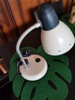 Vintage metalen bureaulamp in de kleuren wit en zwart, Vintage, industrieel, minimalistische, Gebruikt, Ophalen of Verzenden, Metaal